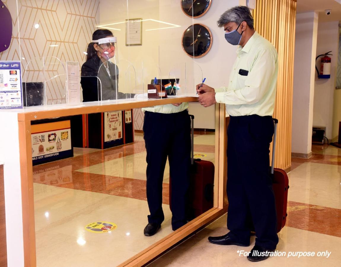 Oyo Thykoodam Sleep Inn Kochi Kültér fotó